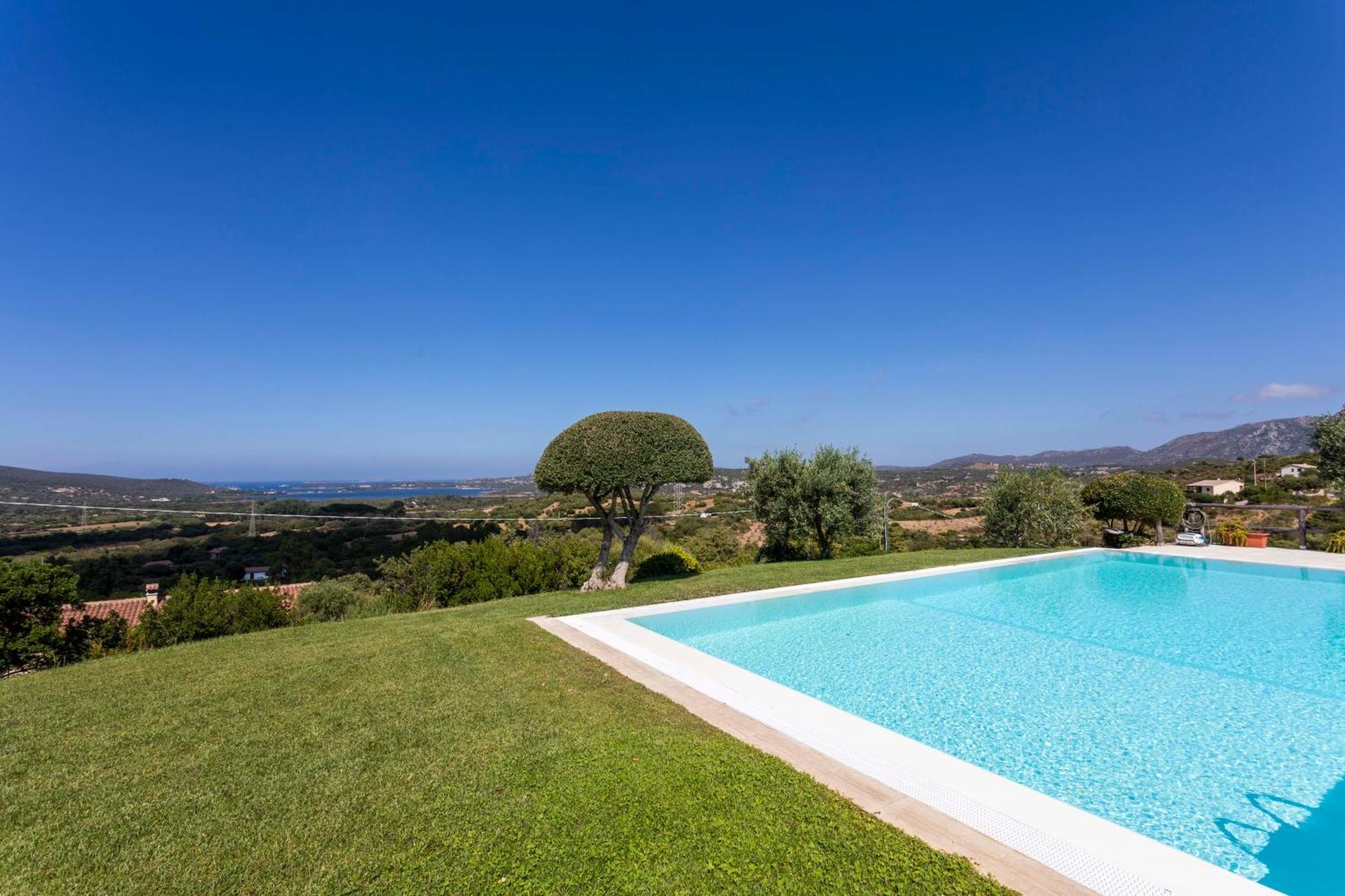 Villa Alba Esclusiva Villa Con Piscina A Sfioro E Vista Mozzafiato Sul Mare Cugnana Exteriér fotografie