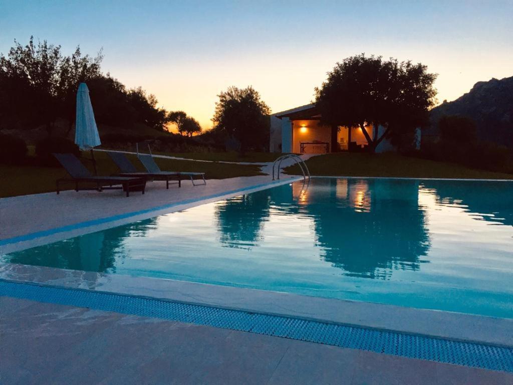Villa Alba Esclusiva Villa Con Piscina A Sfioro E Vista Mozzafiato Sul Mare Cugnana Exteriér fotografie
